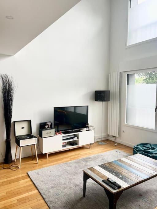 Duplex, 10 Min Champs Elysee Булон Биянкур Екстериор снимка